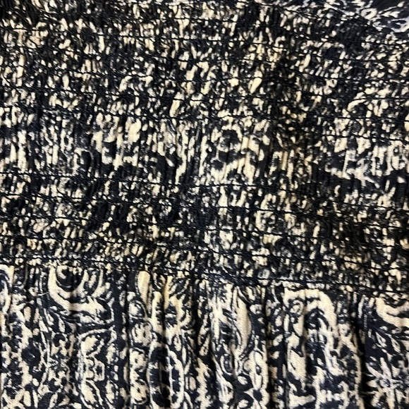 Lucky Brand Women’s V Neck Blouse Long Sleeve Navy Boho Large - Picture 3 of 7